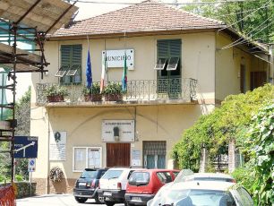 Caos mensa a Sant'Olcese, la posizione dell'azienda e l'attacco della sindaco: "Rimborso subito"