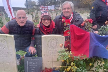 Tifosi rossoblu in visita alla tomba di Spensley nel 110esimo anniversario della sua scomparsa      