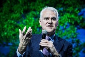 P.A., ministro Zangrillo: colmare divario stipendi tra dicasteri ed enti locali