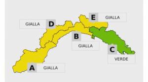 Liguria, sabato sotto la pioggia: attesi temporali sul centro e a Ponente