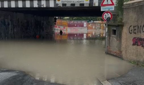 Liguria: Ponente genovese flagellato dal maltempo, Aurelia riaperta ad Arenzano (VIDEO)