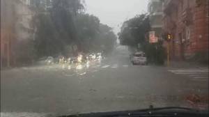 Genova e la Liguria in allerta arancione sino alle 21, piogge e allagamenti