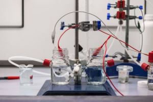 Commissione Ue stanzia oltre 600 mln per 70 progetti di infrastrutture per combustibili alternativi in ​​tutta Europa