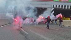 Ex Ilva, fabbrica occupata e lavoratori in corteo: protesta contro la chiusura degli stabilimenti del Nord, mille posti a rischio