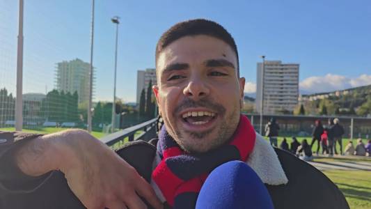 Genoa, i tifosi a Pegli promuovono De Rossi: "Verve e cuore, quello che serve"