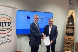 BEI rinnova partnership con UITP per rafforzare sostegno a mobilità urbana sostenibile e accessibile