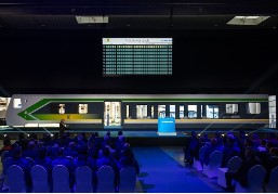 Ungheria: svelata la prima carrozzeria verniciata InterCity per GYSEV