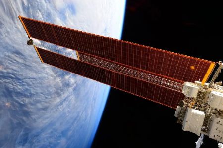 Satellite Sentinel-B in orbita: nuove prospettive per porti, shipping e gestione costiera