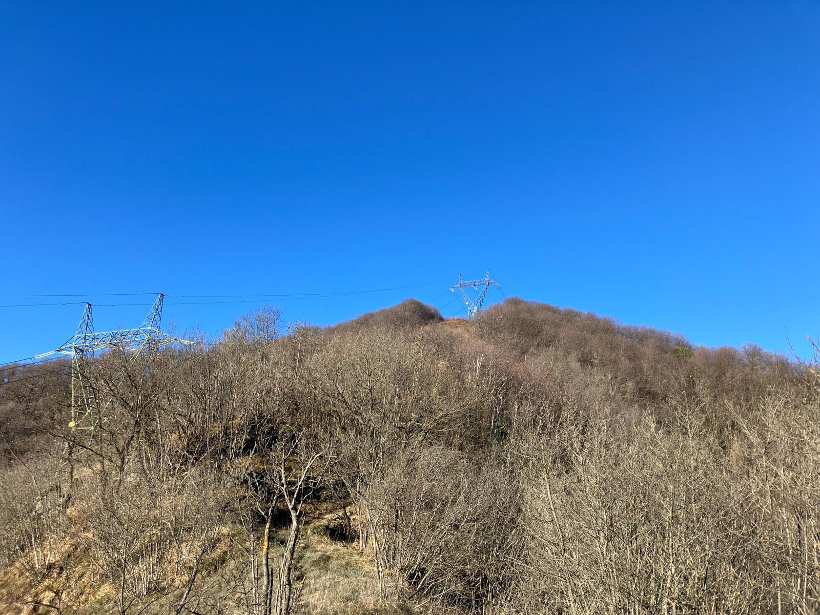 Isola del Cantone e la battaglia contro le pale eoliche, il Comitato: "Rischi troppo elevati"