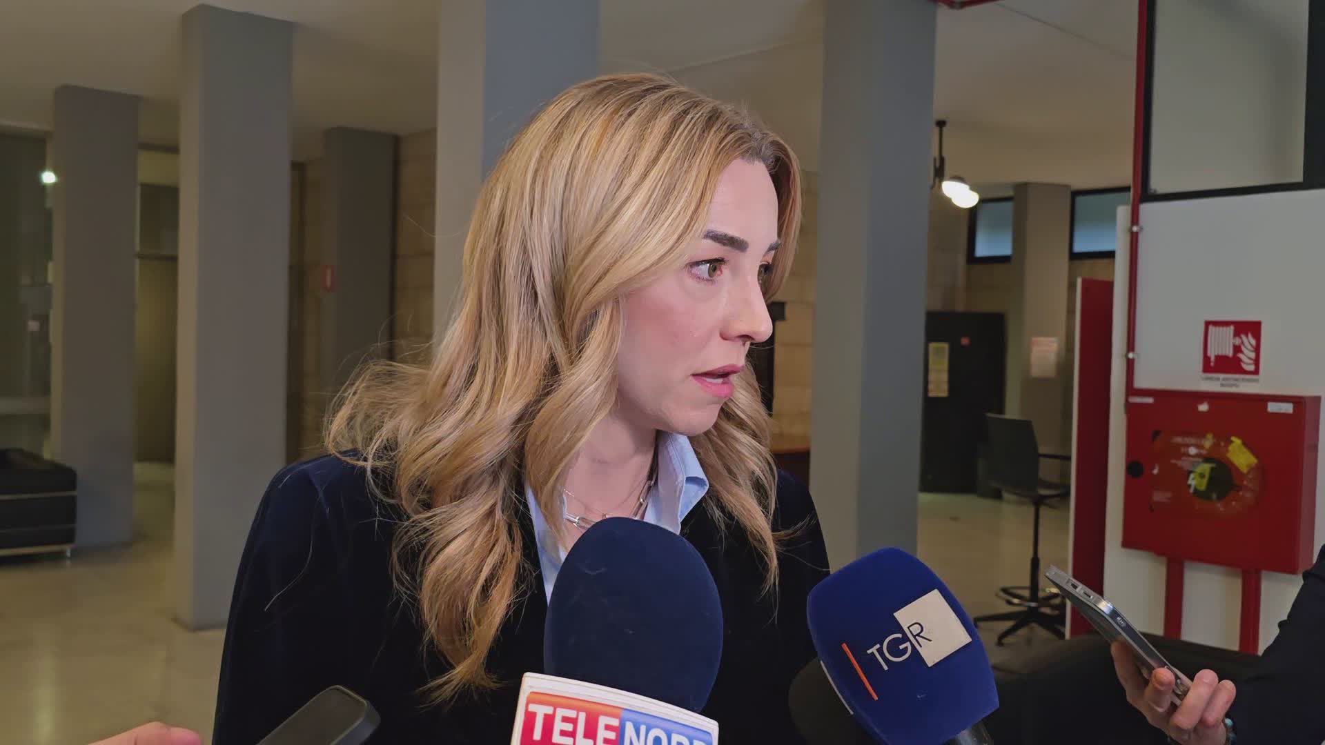 Bilancio 2026, scontro a Tursi: Salis rivendica il salvataggio di AMT, centrodestra accusa “stangata Irpef su pensionati e redditi bassi”