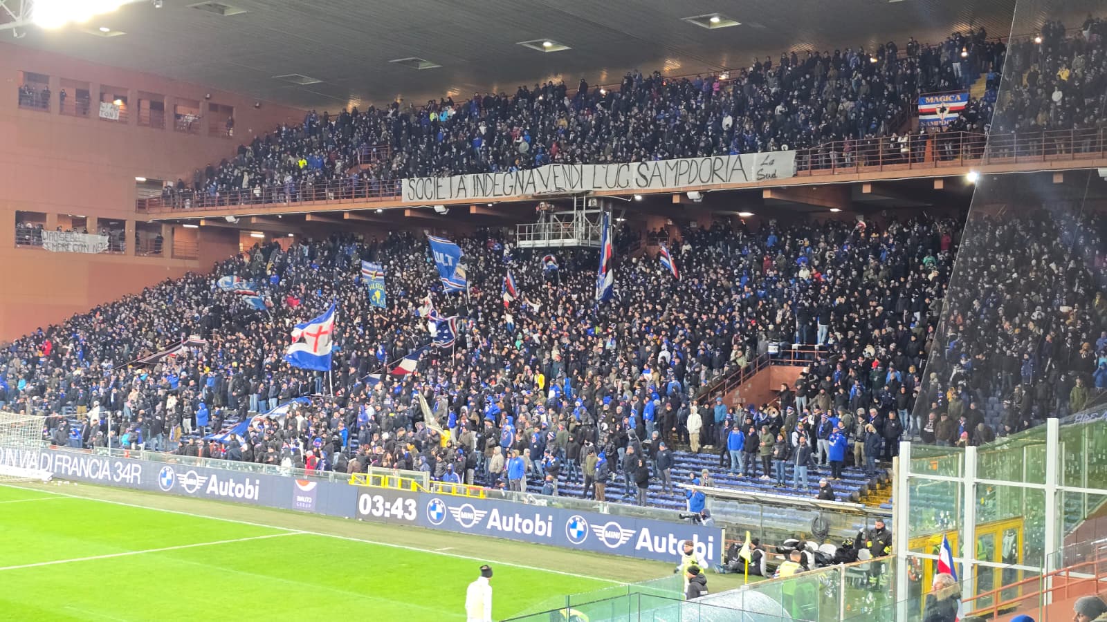 Sampdoria, colpo di Coda su rigore: tre punti pesantissimi con la Juve Stabia (1-0). Società contestata dai tifosi