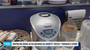 Centro del riuso Amiu: in via Bologna gli oggetti 'inutili' trovano una seconda vita