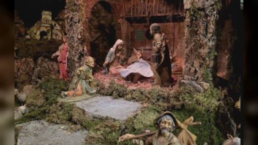 Genova, Lega e Fdi accusano: "La Salis cancella il presepe a Palazzo Tursi". Al suo posto, il 'Villaggio di Natale'