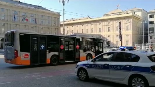 Genova, "Sicurezza in movimento": da questa sera Polizia locale a bordo dei bus
