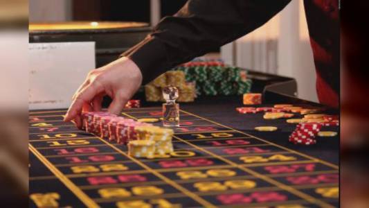 Fiches in cambio di mazzette a Saint-Vincent, indagato anche Aldo Spinelli