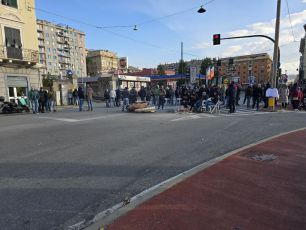 Ex Ilva, cittadini di Cornigliano esasperati dai cortei: "Chiediamo al Prefetto di intervenire. Domani alle 16 tutti in piazza Massena"