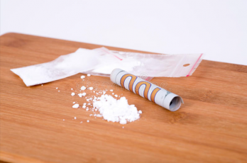 Genova: patteggiano due degli imputati per i festini a base di cocaina