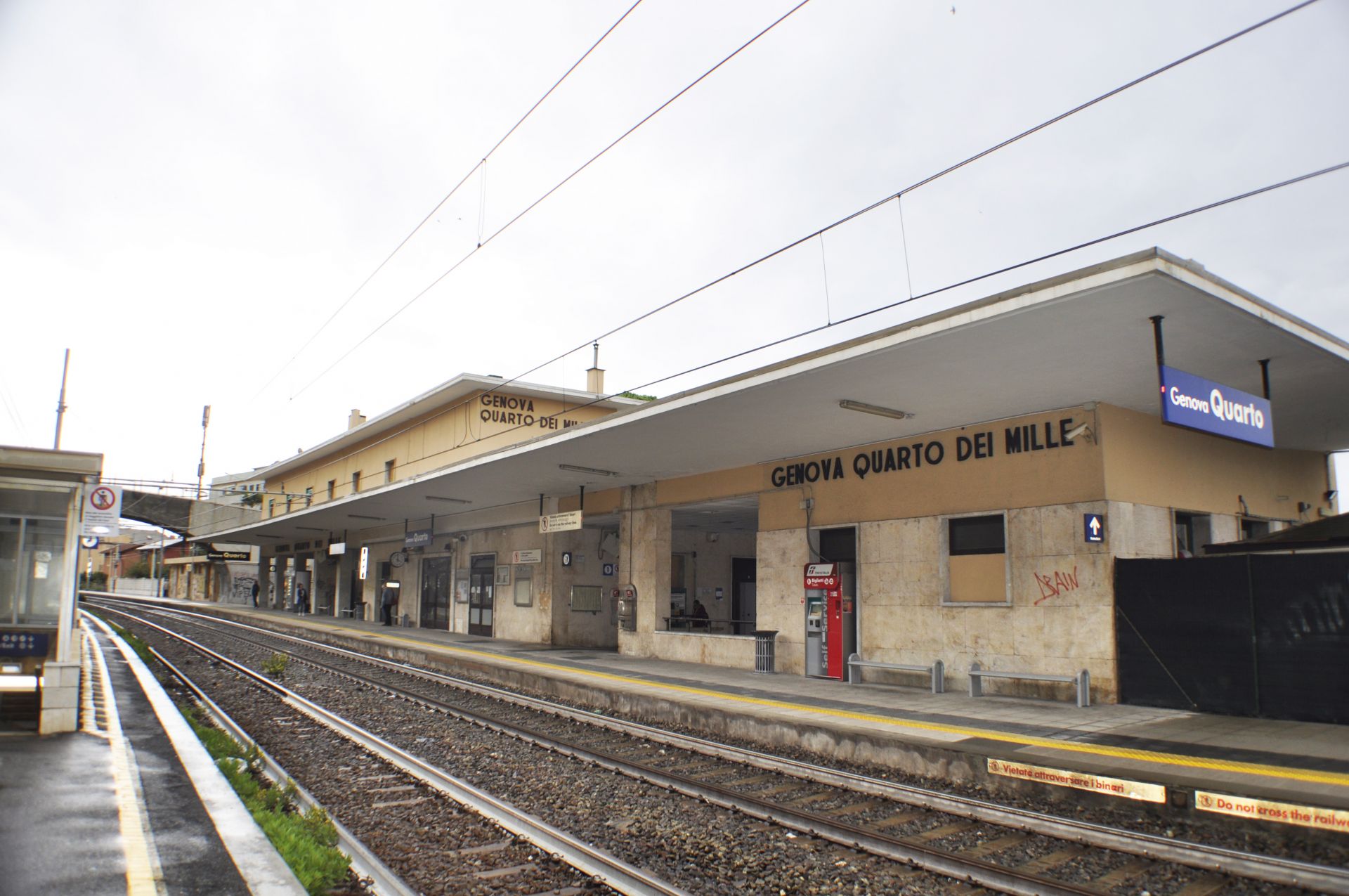 Genova, tragedia alla stazione di Quarto: persona muore travolta da un treno. Circolazione bloccata