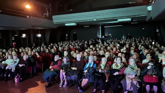 Bolzaneto: la genovesità incanta la platea del Govi con i 101 anni di Ma se ghe penso