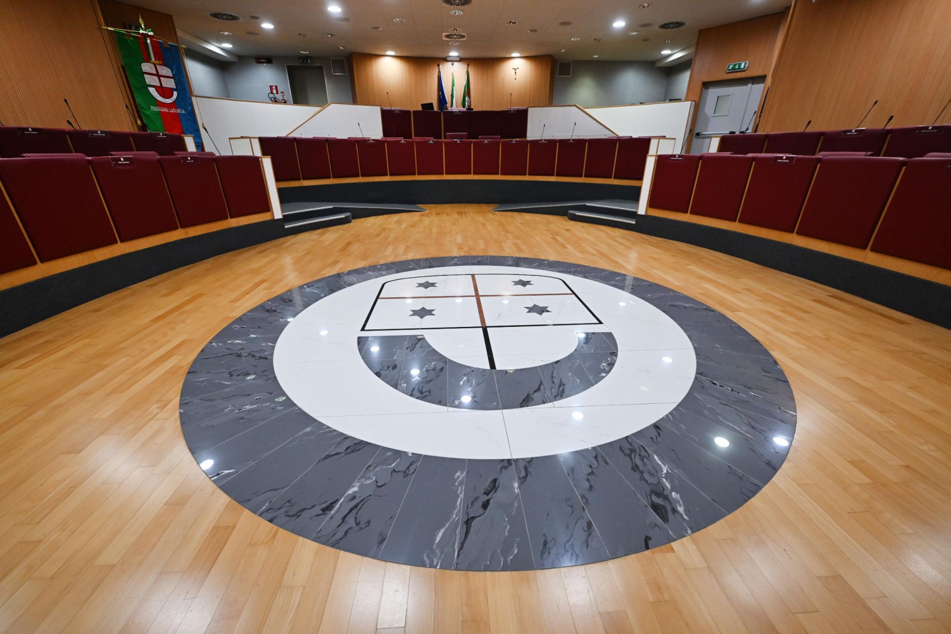 Via alla riforma sanitaria. Bucci: “Sistema più snello”. Opposizioni  contro “caos e centralizzazione”