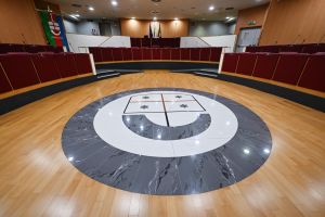 Via alla riforma sanitaria. Bucci: “Sistema più snello”. Opposizioni  contro “caos e centralizzazione”