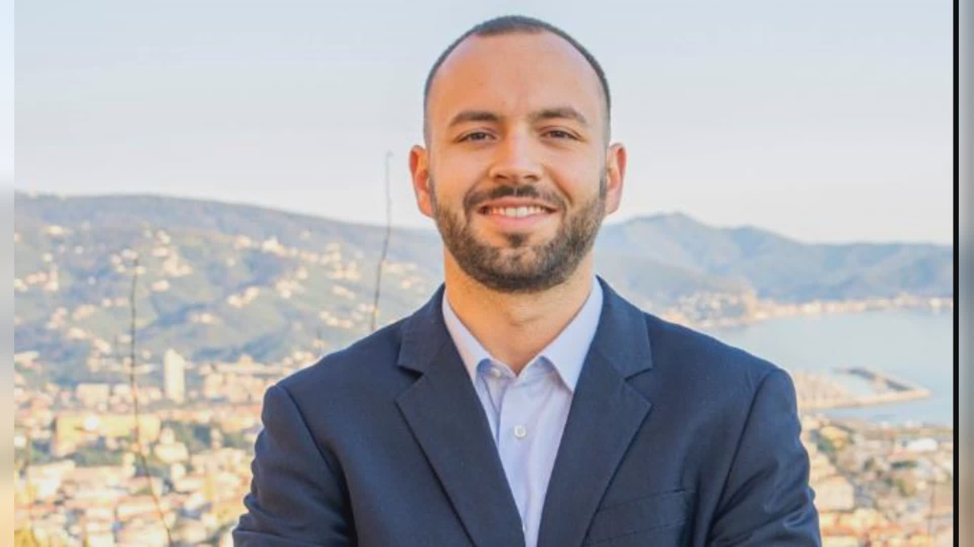 Chiavari, vandalizzata sede Pd, segretario Bertani: "Inaccettabile l'alibi dell'ubriachezza, vogliamo scuse di persone che ci mettano la faccia"