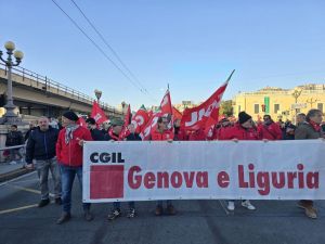 Sciopero generale Cgil contro la manovra economica, previsti forti disagi nel settore trasporti