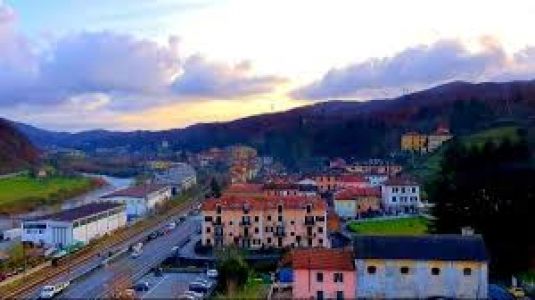 Ronco Scrivia: ladri chiudono nel bagno di casa il proprietario, rapina a mano armata 