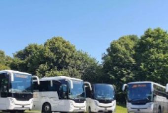 First Bus espande la sua presenza nel West Yorkshire con l’acquisizione di J&B Travel Limited