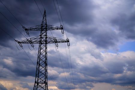 Terna accelera sulla rete elettrica: entro il 2025 nuove infrastrutture per 800 milioni di euro