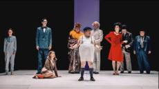 Capodanno a teatro tra Fantozzi e Woody Allen: risate, circo e commedia per salutare il nuovo anno