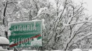 Liguria: allerta neve prolungata fino alla mattina di Santo Stefano sui versanti padani di Ponente