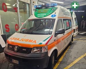 Doppia rapina notturna in Salita Pollaiuoli a Genova, due aggressioni a distanza di un’ora