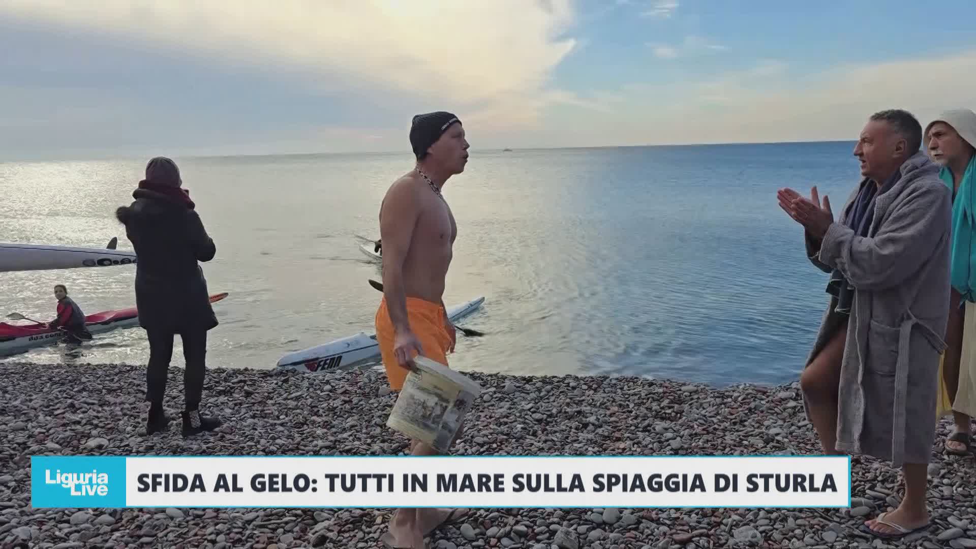 Sfida al gelo di Genova Sturla per il cimento dell'Epifania alla presenza della sindaca Salis