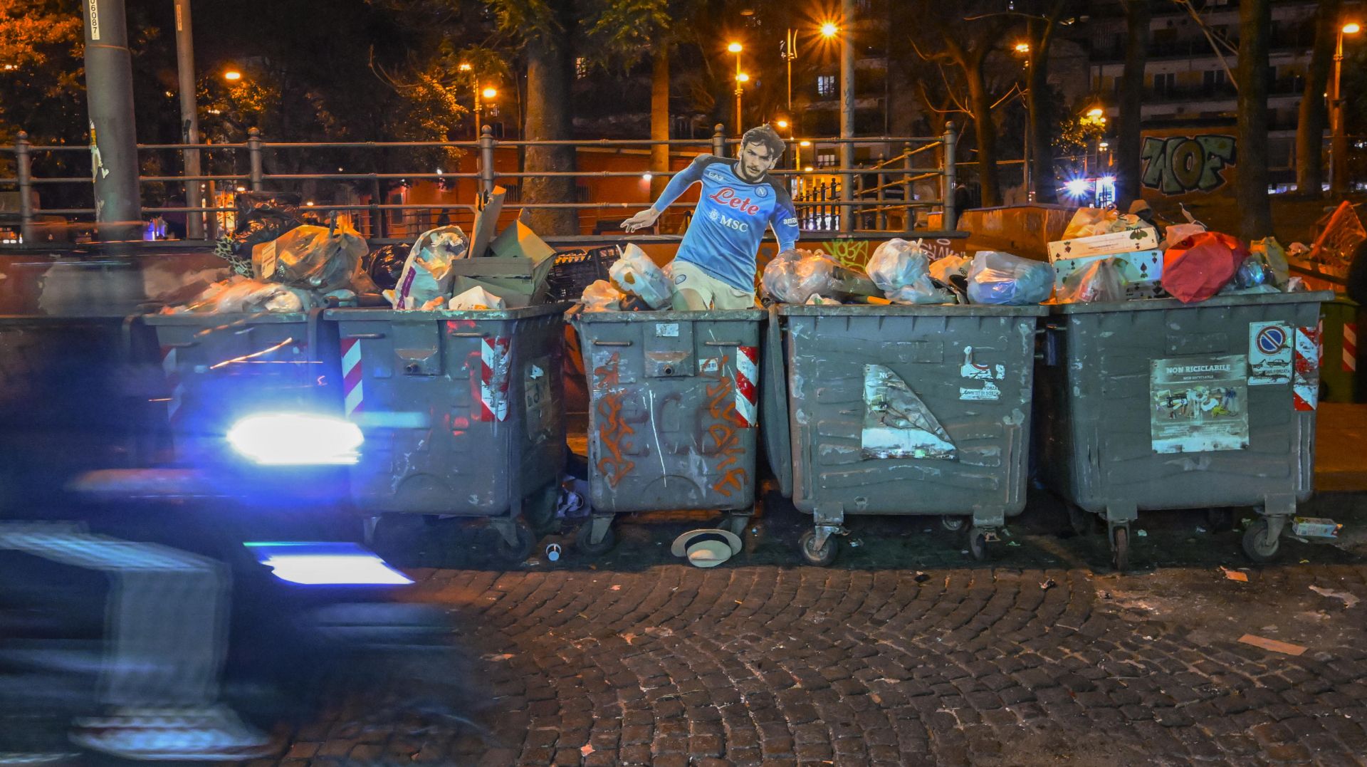 Retake in campo dopo le feste, volontari al lavoro contro i rifiuti di Natale e Capodanno