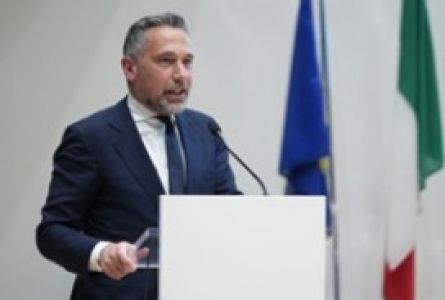 Taxi, Regione Lombardia approva modifiche a regolamento aeroportuale. Lucente: più accessibilità per persone con disabilità