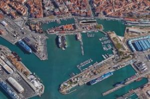 Mit: nessun commissariamento, né formale né sostanziale, dei porti italiani