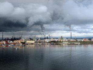 Taranto, muore un operaio all'ex Ilva: sciopero di 24 ore anche a Genova