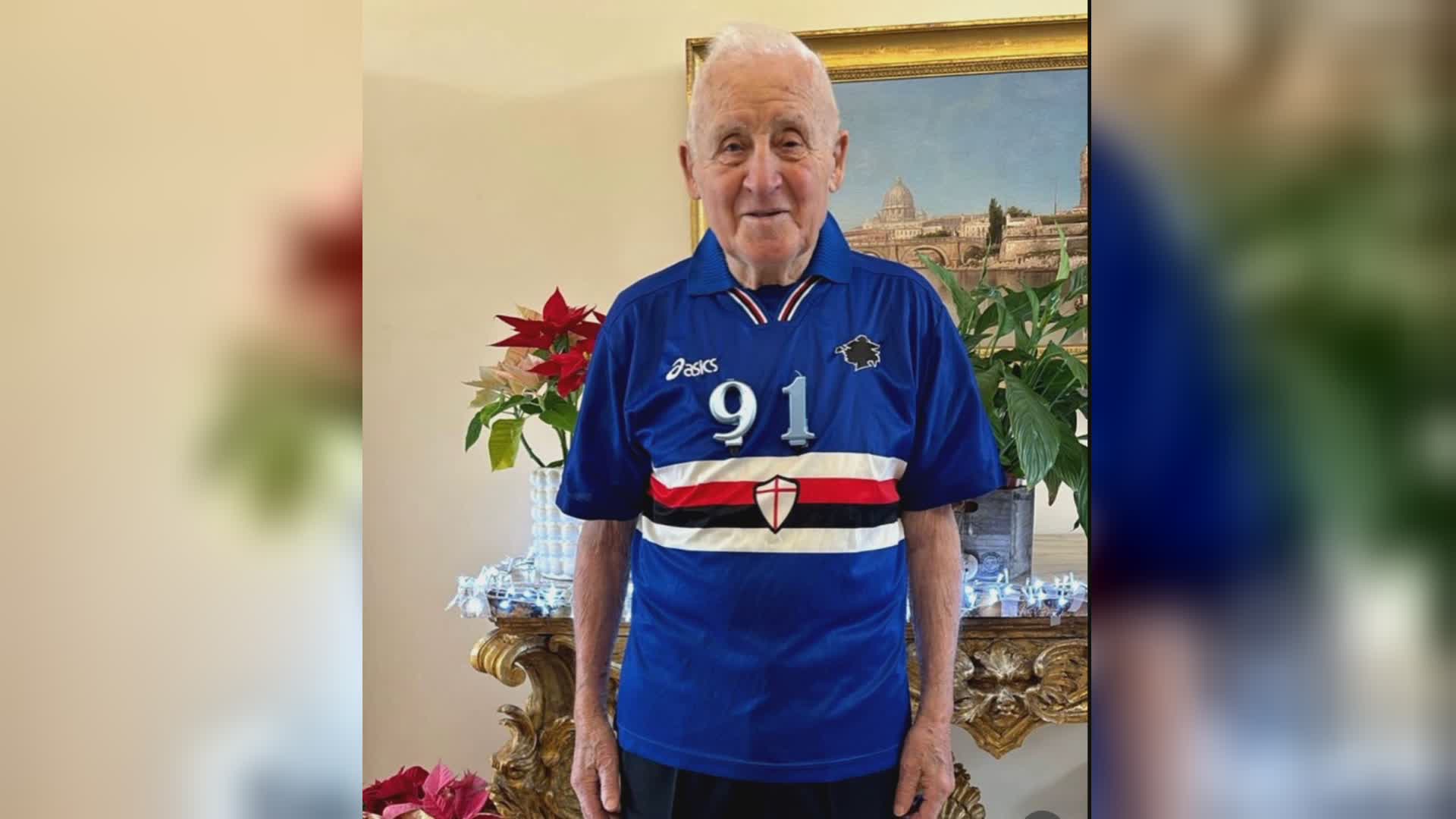 Festa in maglia blucerchiata per i 91 anni di Aldo, papà di Roberto Mancini