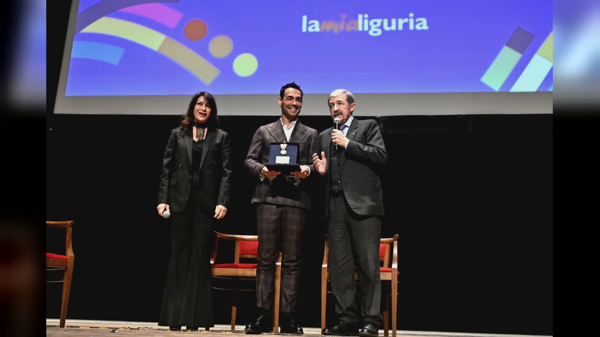Liguria 2025, chiusura col Teatro dei Campioni. Bucci e Ferro: "Anno straordinario, vinta la sfida"