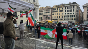 Genova, iraniani in piazza contro il regime di Khamenei