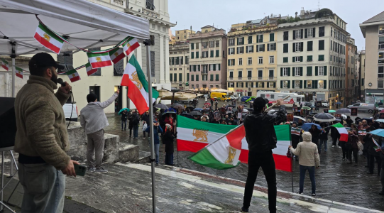 Genova, iraniani in piazza contro il regime di Khamenei