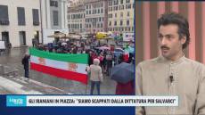 Iraniani in piazza: "Siamo scappati dalla dittatura per salvarci"