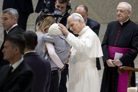 Papa Leone IX ai familiari delle vittime di Crans-Montana: “Dio non vi abbandona, prego per voi”