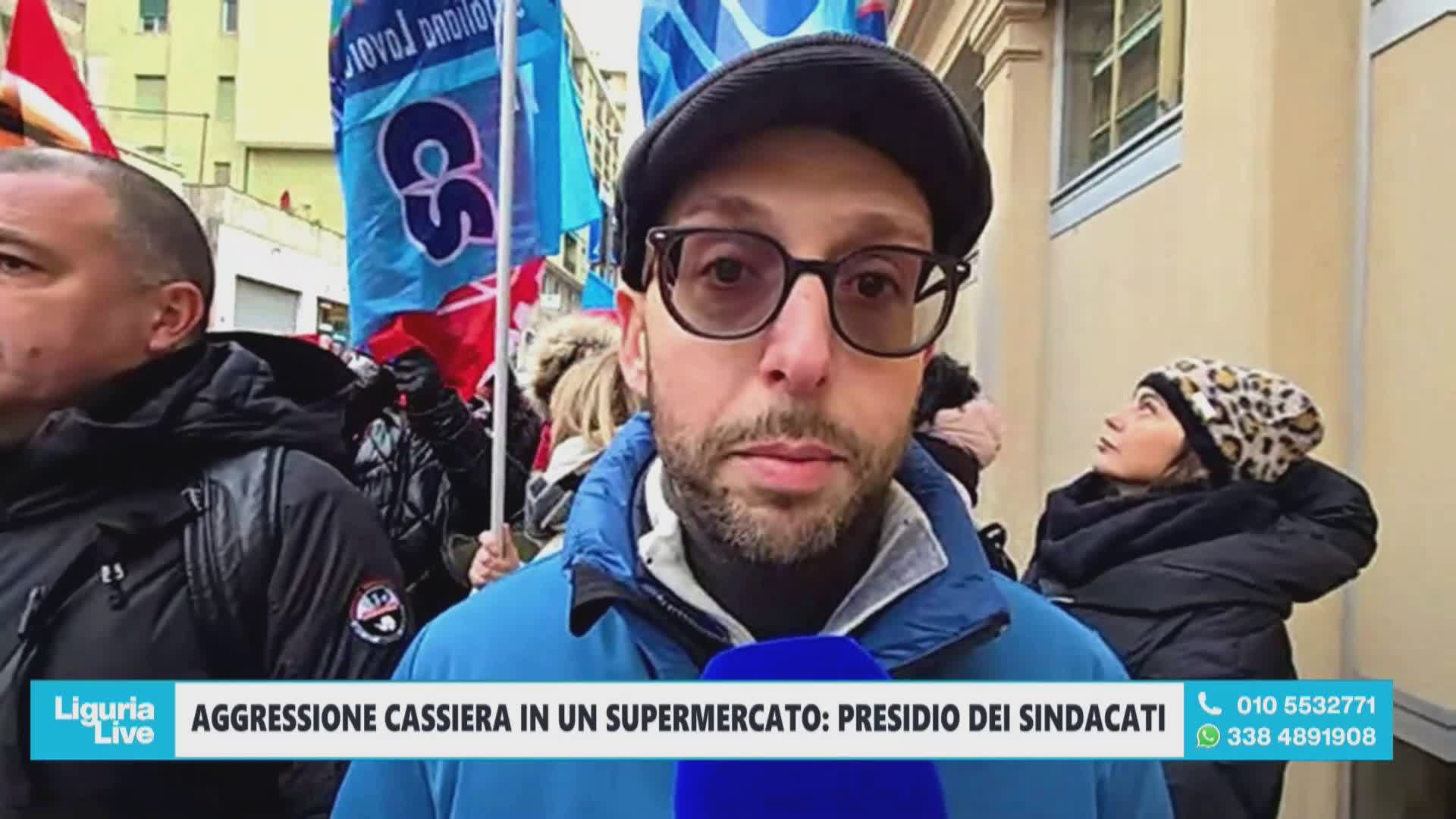 Genova: aggredita cassiera di supermercato, presidio dei sindacati
