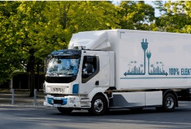 ACEA: "UE non può sospendere implementazione ricarica veicoli pesanti a zero emissioni"