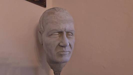 A casa di...Elena Bagnasco: così mio nonno creò la Guzzi a Varazze