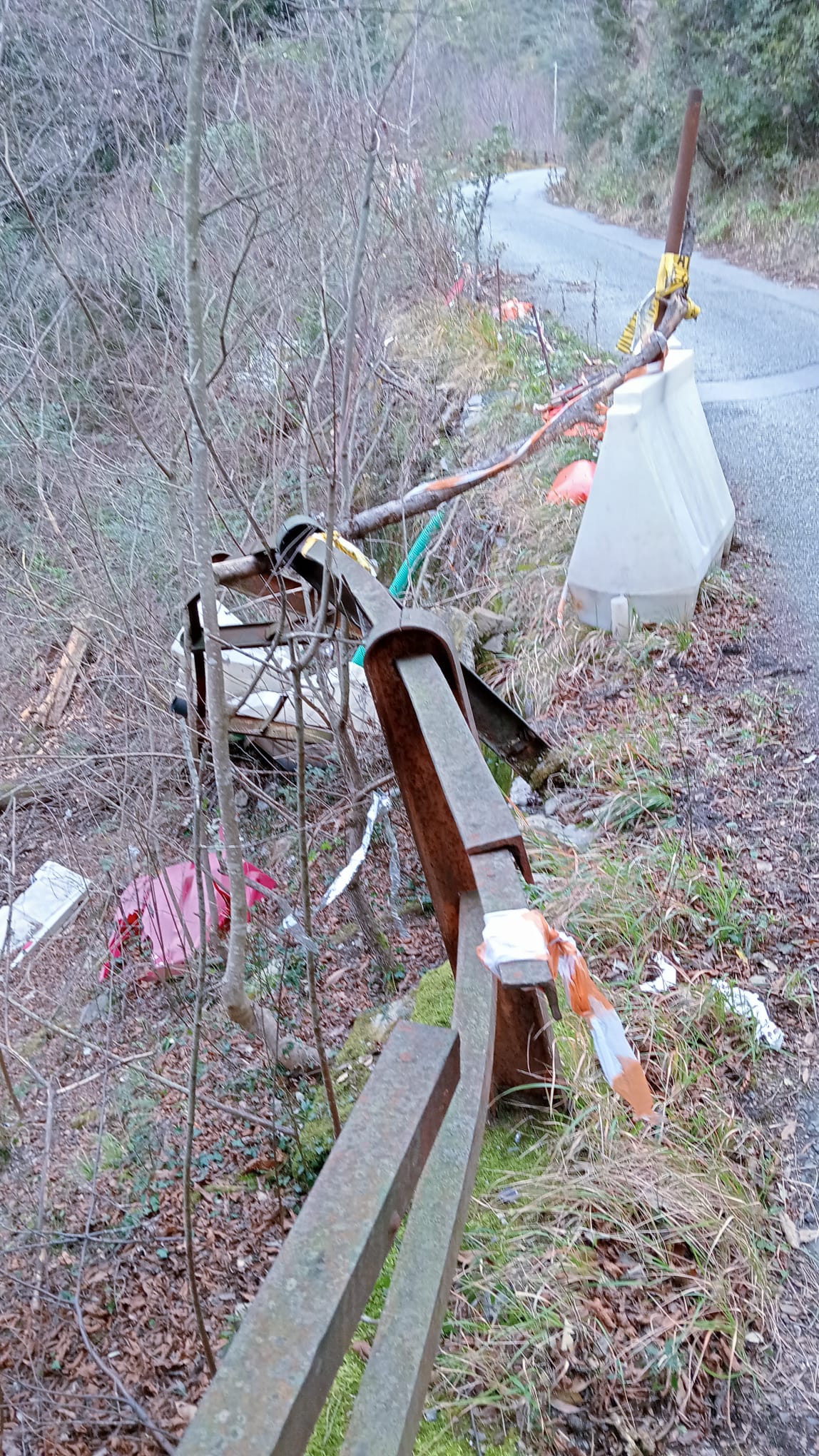 Frana sulla strada per il Monte Moro: nessun ferito, ma estremo pericolo
