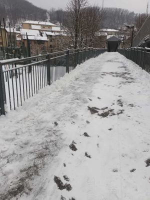 Neve in Liguria: nessun allarme, ma strade imbiancate nell'entroterra. Nuova allerta fino alle 7 di domani