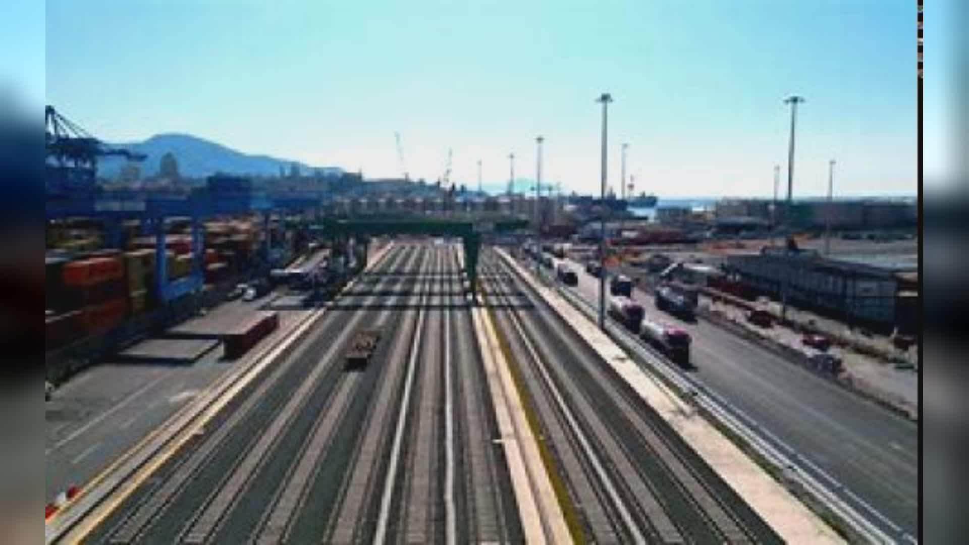 Porti, Rixi: incentivi all’ultimo miglio ferroviario per rafforzare la competitività degli scali